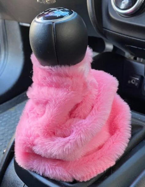 Smart Car Accessories, Gear Shift Cover, Pink Car Accessories, Dream Whip, Car Deco, Cool Car Accessories, Girly Car, Car Accessories For Women, Gear Shift Knob