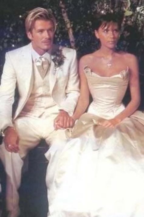 7 Facts About Victoria and David Beckham’s 1999 Wedding That Will Still Blow Your Mind David Beckham Wedding, Victoria Beckham Wedding Dress, Victoria Beckham Wedding, Beckham Wedding, Most Expensive Wedding Dress, Celebrity Wedding Gowns, Famous Wedding Dresses, Expensive Wedding Dress, Victoria And David