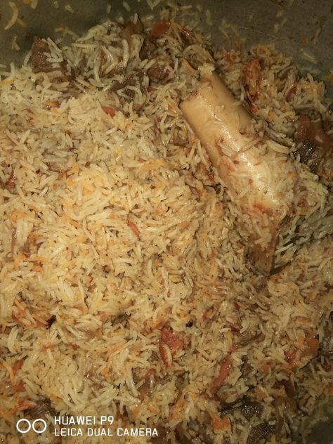 Pulao Beef Pulao, Yakhni Pulao, Desi Food, Cafe Food, Desi, Cooking Recipes, Cafe, Meat, Chicken