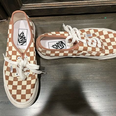 Authentic  Low-Pro Brown Checker Vans Brown Checkered, Checkered Vans, Vans Shop, Vans Shoes, Brand New, Plus Fashion, Outfit Inspo, I Love, Jeans Shoes