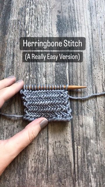 Herringbone Knitting Pattern, Herringbone Stitch Knitting, Herringbone Stitch Tutorial, Learn To Knit, Knitting Basics, Beginner Knitting Patterns, Herringbone Stitch, Easy Knitting Patterns, Scarf Knitting Patterns