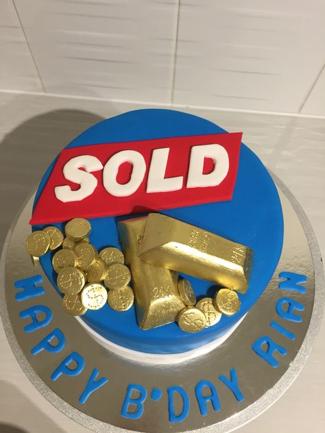 Real Estate Cake Ideas, Real Estate Cake, Gold Fondant Cake, Men Cakes, Gold Fondant, 18th Bday, Cakes For Men, Cake Lover, Sweet Food