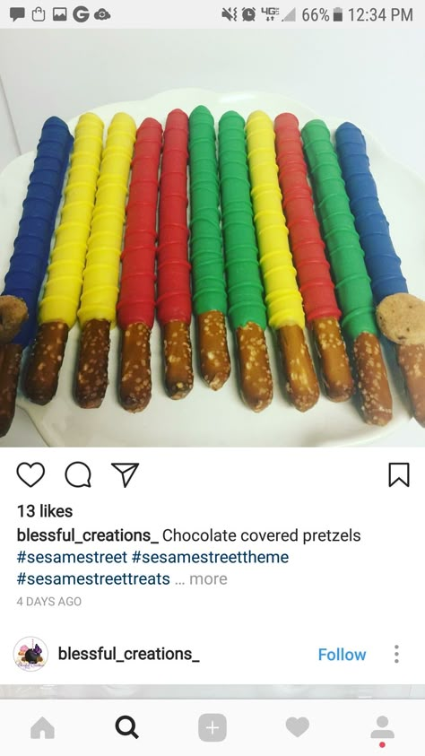 Sesame Street Chocolate Covered Pretzels, Elmo Birthday Snacks, Sesame Street Strawberries, Sesame Street Pretzel Rods, Sesame Street Snack Ideas, Sesame Street Treat Table, Sesame Street Birthday Treats, Elmo Treats, Sesame Street Snacks