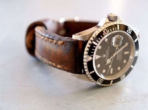 Ditch the Hoodie: Men's Rugged Style (26 Photos) - rugged style mens fashion Rolex Vintage, Visual Style, Watches Rolex, Rugged Style, Vintage Rolex, Military Watches, Vintage Military, Mens Style, Rolex Submariner