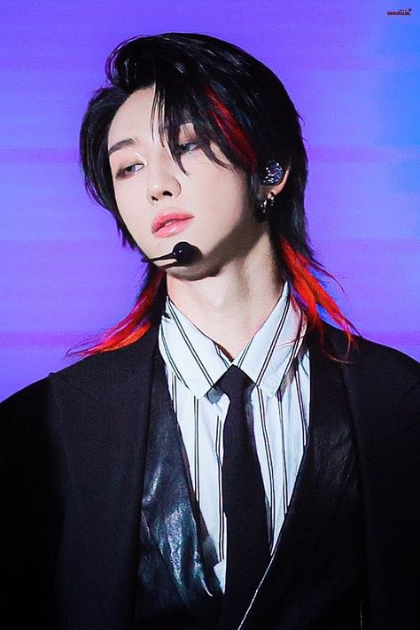 The8 Long Hair, Vernon Long Hair, Minghao Long Hair, Seventeen Facts, Red Mullet, Red Hair Men, Black Red Hair, Mens Shampoo, Seventeen Minghao