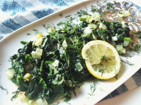 Vegan Salad Recipes: Turkish Spinach with Dill (Ispanak) Vegan Salad Dressing, Red Sparrow, Party Snack Food, Vegan Salad Recipes, Vegan Appetizers, Mouth Watering Food, Vegan Salad, Vegan Soup, Spinach Salad