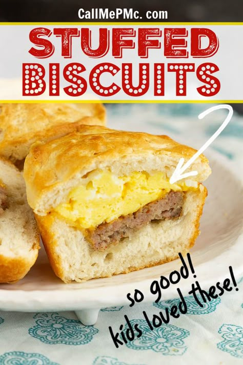 These Stuffed Biscuits are filled with sausage, egg, and cheese and make a delicious portable breakfast that kids love! It's simple and yummy comfort food! Easy Portable Breakfast Ideas, Stuffed Biscuits Breakfast, Portable Breakfast Ideas, Dollar Dinners, Stuffed Biscuits, Egg And Sausage, Bedtime Snack, Portable Breakfast, Frozen Biscuits