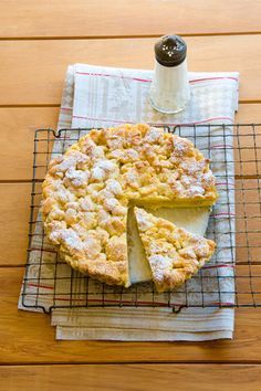 Ros's apple shortcake Recipe | Allyson Gofton Apple Shortcake, Banana Cake Recipe Easy, Shortcake Recipe, Banana Cake Recipe, Dessert Simple, Pear Recipes, Apple Cake Recipes, Sweet Pie, Köstliche Desserts