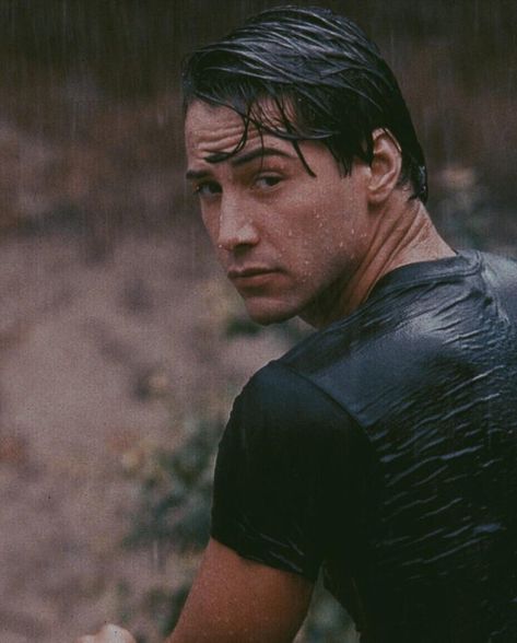 Keanu Reeves Point Break, Kim Reeves, Point Break 1991, Lori Petty, Keanu Reeves Young, Keanu Reeves Movies, My Own Private Idaho, David Sims, River Phoenix