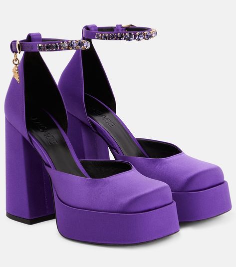 Versace Pumps, Versace Heels, Versace Gold, Designer Pumps, Leather Platform Sandals, Satin Pumps, Purple Satin, Patent Leather Pumps, Footwear Design Women