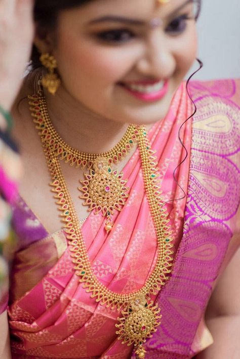 Gold Malai Designs, South Indian Bridal Jewellery, Bridal Necklace Designs, Antique Gold Jewelry Indian, Gold Jewelry Simple Necklace, Gold Necklace Indian Bridal Jewelry, Gold Bridal Jewellery Sets, Wedding Jewellery Collection, Gold Bride Jewelry