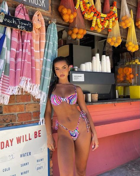 Ashleigh Menin, Pisces Szn, Euro Summer, Strike A Pose, Instagram Aesthetic, Aesthetic Food, Photo Ideas, Sunnies, Ash