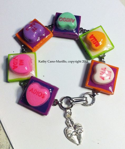 Diy Conversation Hearts, Teen Diy, Latina Style, Conversation Hearts Candy, Cultural Crafts, Ice Resin, Candy Jewelry, Conversation Hearts, Valentine Candy