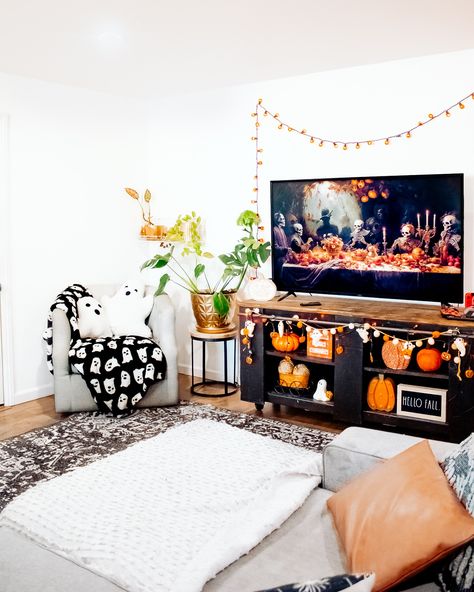 It’s finally the BER months, so now it’s socially acceptable to be all decorated for Halloween! I won’t lie if you’re new here, I’ve been decorated since the end of July! But over here we do what makes us happy and we give them pumpkin to talk about! 🎃 So orange you excited for Halloween? 🎃🎃🧡🧡 Halloween Decor | Halloween Living Room Decor | Fall Decor | Fall Florals | Living Room | Spooky Decor | Skeleton Home Decor | Halloween 2024 | Happy Halloween | Spooky Season #happyhalloween #hallow... Halloween Decorations Living Room, Halloween Room Decor Ideas, Apartment Halloween Decor, House Room Design, Living Room Decor Fall, The Ber Months, Halloween Living Room Decor, Halloween Living Room, Ber Months