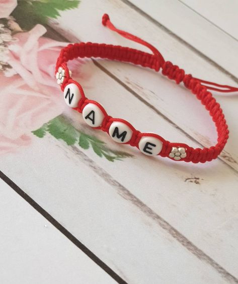 Boys Friendship, Bracelet Couples, Bracelet Macrame, Bracelet Initial, Bracelets Patterns, Couples Bracelet, Diy Letters, Bracelet Friendship, Jewelry Accessories Ideas