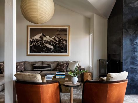 What Is 'Rich Ranch' Decor? A Guide to the ‘Yellowstone’-Famous Aesthetic 80s Ski Lodge, Ralph Lauren Ranch, Alfredo Paredes, Stratton Vermont, Vermont Ski House, Log Bunk Beds, Ranch Aesthetic, Ranches Living, Transitional Interiors