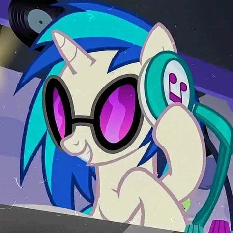 Scene Pfp Matching, Octavia Melody, Dj Pon 3, Animated Female, Vinyl Scratch, Slice Of Life, My Little Pony, Dj, Headphones