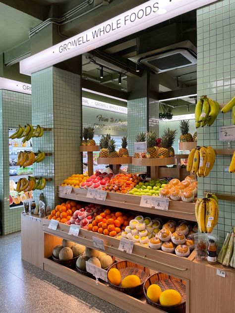 Fridge Display Retail Store Design, Juice Store, Grocery Market, Grocery Store Design, Supermarket Design, Organic Fruits And Vegetables, Fruit Shop, Fresh Market, Retail Store Design