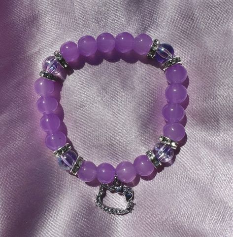 Purple Bracelet Ideas, Y2k Bracelets, Body Jewelry Diy, Bracelet Business, Tiny Bead Bracelet, Purple Y2k, Girly Bracelets, Crystal Bead Jewelry, Pretty Jewelry Necklaces