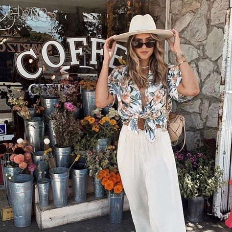 tropical vibes with @toasttostyle_ in our Steffi top 🌴 #vacation #resort #hawaiian #hawaii #tops #blouse #summer #boho Hawaiian Top Outfit, Hawaiian Outfits Women, Hawaiian Luau Outfit Women, Hawaiian Aesthetic Outfit, Hawaiian Beach Outfit, Hawaiian Shirt Outfit Women, Hawaiian Outfit Ideas, Hawaiian Vacation Outfits, Dressy Casual Attire