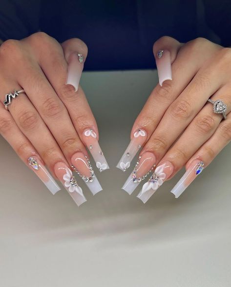 Quinceanera Nails, Long Acrylic Nail Designs, White Acrylic Nails, Long Acrylic, Designs Nail, Gem Nails, Diamond Nails, Design Nail, Pink Acrylic Nails