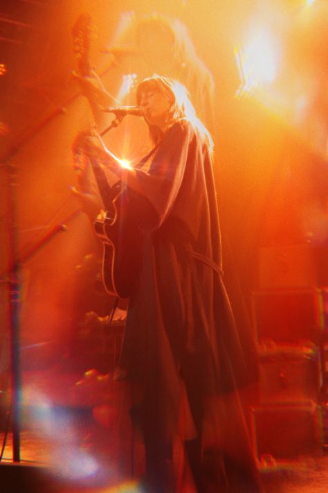 Live Concert Photography, Concert Photo Editing, Faye Webster Aesthetic, Faye Webster Concert, Aesthetic Film Photography, Nina Nesbitt, Stage Photography, Faye Webster, Aesthetic Film