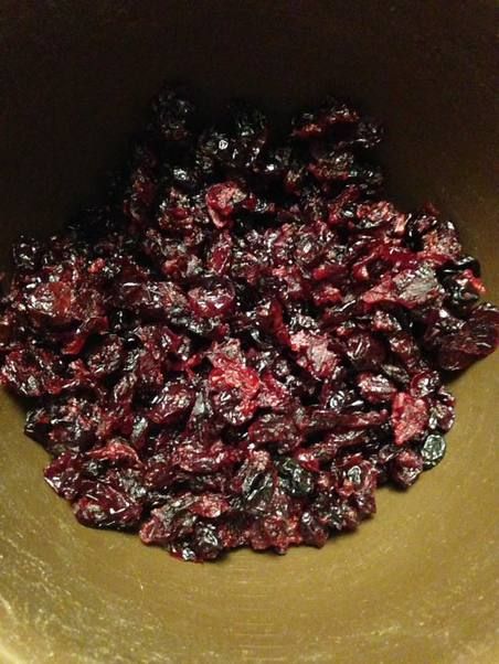 Homemade Craisins, Craisins Recipes, Cooking At Home, Dehydrated Food, Fresh Cranberries, Cook At Home, Dehydration, Cranberry Juice, How To Make Homemade