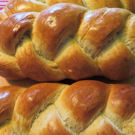 Pillsbury French Bread Recipes, Yellow Squash Bread Recipe, Bread Braid Recipes, Pillsbury French Bread, Bread Braids, French Bread Recipes, Squash Bread, Shower Funny, Homemade Baked Bread