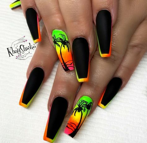 Jamaica Nails, Rasta Nails, Vacation Nail Designs, Blossom Nails, Spring Nails Ideas, Short Coffin Nails Designs, Nail 2024, Palm Tree Nails, Classic Nail