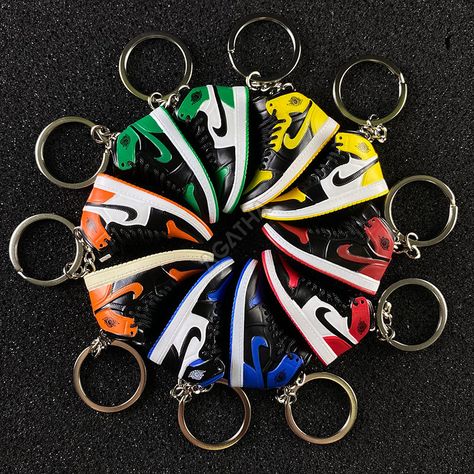 3D sneaker keychain wholesale mini shoe Jordan 1 Jordan 1 Keychain, Jordans Keychain, Dunks Keychain, Keychain Maker, Shoes Keychain, Sneaker Keychain, Shoe Keychain, Mini Shoes, Jordan 1 Mid White