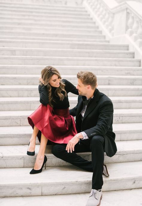 holiday style for couples Hello Fashion Blog, Christmas Couple Photos, Christmas Pictures Outfits, Couples Holiday, Holiday Photoshoot, Family Christmas Pictures, Photographie Inspo, Hello Fashion, Christmas Outfits