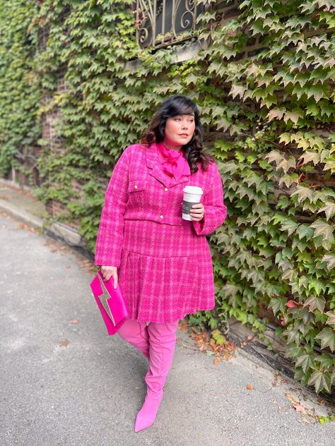 Plus size pink tweed outfit Pink Outfits Plus Size, Plus Size Barbie Outfit, Pink Outfit Plus Size, Pink Plus Size Outfits, Plus Size Pink Outfits, Barbie Outfits For Women, Pink Barbie Outfits, Quince Outfit, Toothpaste Kisses