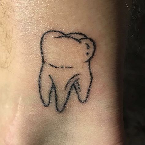 Simple Tooth Tattoo, Hipster Tattoos, Tooth Drawing, Teeth Tattoo, Ink Poisoning, Tattoo Hair, Tooth Tattoo, Teeth Drawing, Hipster Tattoo