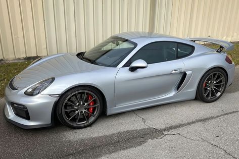 2016 Porsche Cayman GT4 Porsche Cayman Gt4, Cayman Gt4, Porsche Cayman, Cool Cars, Porsche, Bmw Car, Sports Car, Bmw, Vehicles