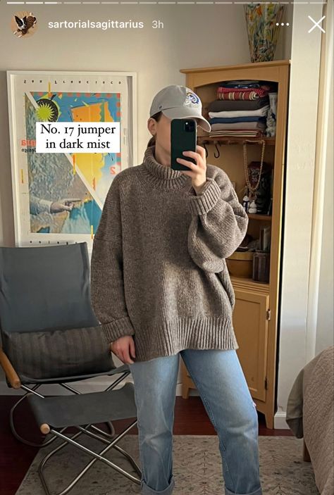 Babaa Sweater Outfit, Babaa Sweater, Babaa Sweaters, Baggy Sweater Outfits, Birkenstock Clog Outfit, Birkenstock Boston Outfit, Blundstone Style, Clog Outfit, Boston Outfits