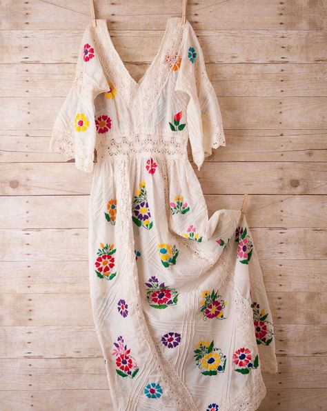 70s Style Clothing, Hippie Elegante, Sukienki Maksi, Folk Wedding, Mode Hippie, Estilo Hippy, Estilo Hippie, Mode Boho, Bohol