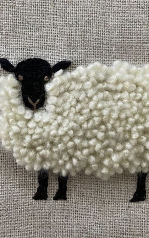 Sheep Embroidery, Sheep Craft, Yumiko Higuchi, Felted Dolls, Rug Hooking Designs, Sheep Crafts, Textile Inspiration, Textile Art Embroidery, Rug Hooking Patterns