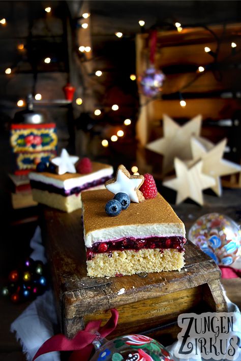 Winter Torte, Gateaux Cake, Sweet Bakery, German Food, Cakes And More, Christmas Cake, Christmas Baking, Bon Appetit, Sour Cream