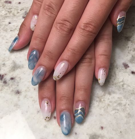 White Blue Gold Nails, Blue Gold Nails Ideas, Blue Gold Marble Nails, Minimalist Blue Nails, Blue White And Gold Nails, Light Blue And Gold Nails, Blue Marble Nails, Hollow Aesthetic, Blue Gold Nails