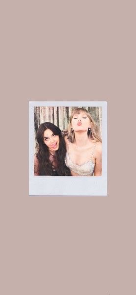 Taylor Swift And Olivia Rodrigo Wallper, Taylor Swift And Olivia Rodrigo, Taylor Swift And Olivia, Taylor Swift Olivia Rodrigo, Olivia Rodrigo Wallpaper, Olivia Rodrigo, Taylor Swift, Swift, Polaroid Film