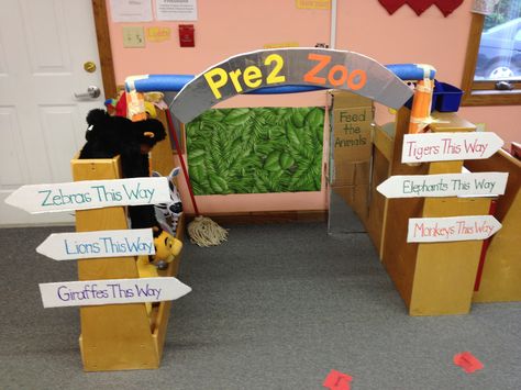 Dramatic Play: Zoo Zoo Set Up Preschool, Zoo Animal Crafts Kindergarten, Zoo Pretend Play, Zoo Play Ideas, Zoo Dramatic Play Preschool, Zoo Dramatic Play, Dramatic Play Ideas, Zoo Lessons, Preschool Zoo Theme