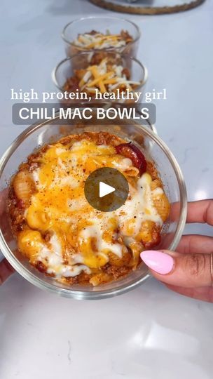 359K views · 25K reactions | high protein, cozy, healthy girl meal prep to help us crush our winter goals this year 🤸🏻‍♀️🫡 

To my core I am a chili cheese dog gal, here’s how I make it low cal/high protein so that it works in my favor 👏🏼👏🏼 

Chili cheese dog fry bowls are from my Balanced Bites cookbook 🩷

If you’re tired of guessing, spinning your wheels, or prepping food you don’t even enjoy—get all my realistic, easy meals in ONE spot + let’s crush our goals 😼💪🏼 makaylathomas . com 

#mealprep #healthymeals #mealideas #highprotein #lowcarb #lunchideas #dinnerideas #easymeals #fallrecipes #mealprepbowls | MaKayla Kim Thomas Low Cal High Protein, 1400 Calorie Meal Plan, Winter Goals, Easy Meal Prep Lunches, High Protein Dishes, Easy High Protein Meals, Chili Cheese Dogs, Protein Dinner, Protein Lunch