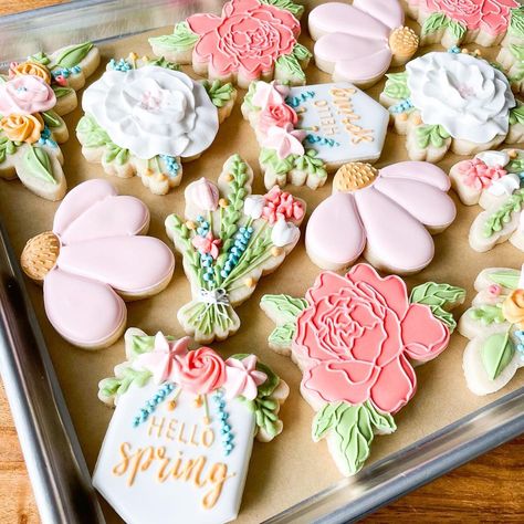 Jackie | Cauldron Cookie Co ✨ on Instagram: “happy easter, loves! 🌸 #eastercookies #springcookies #flowercookies #floralcookies #customcookies #customsugarcookies #royalicingcookies…” Spring Cookies, Spring Baby Shower, Flower Cookies, Baby Shower Cookies, Spring Baby, Easter Cookies, April Showers, Royal Icing Cookies, Hello Spring