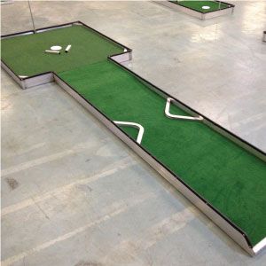 hole-1-classic-portable-mini-golf-course-mobile-miniature-putt-putt Mini Golf Party, Outdoor Mini Golf, Golf Putt, Portable Mini Golf, Putt Putt Golf, Miniature Golf Course, Mini Golf Course, Garden Games, Golf Party