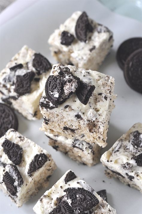 Cookies 'n Cream Rice Krispy Treats Oreo Rice Krispie Treats, No Bake Oreo Dessert, Oreo Rice, Newest Recipes, Crispy Recipes, Creamed Rice, Oreo Dessert Recipes, Krispie Treats Recipe, Cookies Cream