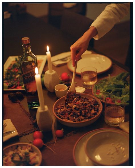 Medium format photography, 120mm, Mamiya 645, dinner Medium Format Photography, Mamiya 645, Medium Format Film, Photography Series, Film Inspiration, Documentary Photography, Film Photography, Film, Photography