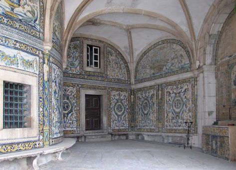 Museu Nacional Azulejo Portugese Ceramics, Portuguese Culture, Large Mural, Iconic Art, Portuguese Tiles, Hand Painted Tiles, Spanish Artists, Wood Carving Art, Travel Inspired