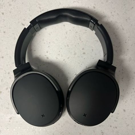 Check out this listing I just found on Poshmark: Skull Candy Noise Cancelling Bluetooth Headphones. #shopmycloset #poshmark #shopping #style #pinitforlater #Skullcandy #Other Skull Candy Bluetooth Headphones, Skull Candy Headphones Wireless, Skull Candy Headphones Aesthetic, Skullcandy Headphones Outfit, Skullcandy Headphone, Bijoux Aesthetic, Skull Candy Headphones, Sound Cancelling Headphones, Basketball Essentials