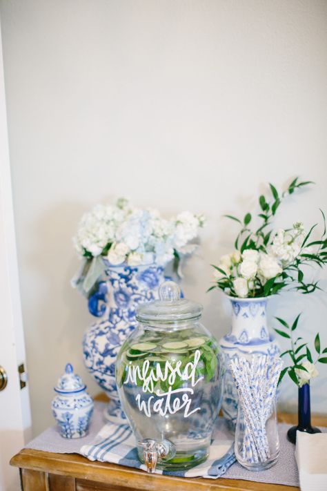 Classic Blue And White Baby Shower Decor, Ginger Jar Baby Shower Decor, Grand Millennial Baby Shower Boy, French Blue Baby Shower Ideas, Blue Toile Baby Shower Decor, Preppy Baby Shower Ideas, Southern Baby Shower Ideas, Baby Boy Brunch Shower Ideas, Hydrangea Baby Shower Ideas