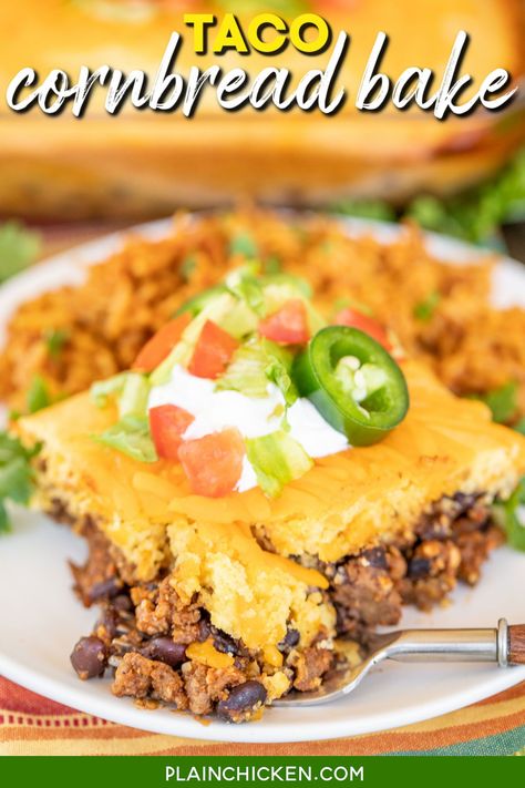 Taco Cornbread Bake - our favorite Mexican casserole! Super simple to make with only a few ingredients and bakes in about 20 minutes. Ground beef, taco seasoning, Rotel tomatoes, black beans, cheese, and Jiffy Mix. Top the casserole with your favorite taco toppings and serve with some Mexican rice or a salad. Taco Tuesday never tasted so good! Taco Cornbread Bake, Cornbread Casserole Jiffy, Quick Mexican Recipes, Taco Cornbread, Taco Cornbread Casserole, Cornbread Bake, Cornbread Taco, Beef Taco Seasoning, Salad Taco